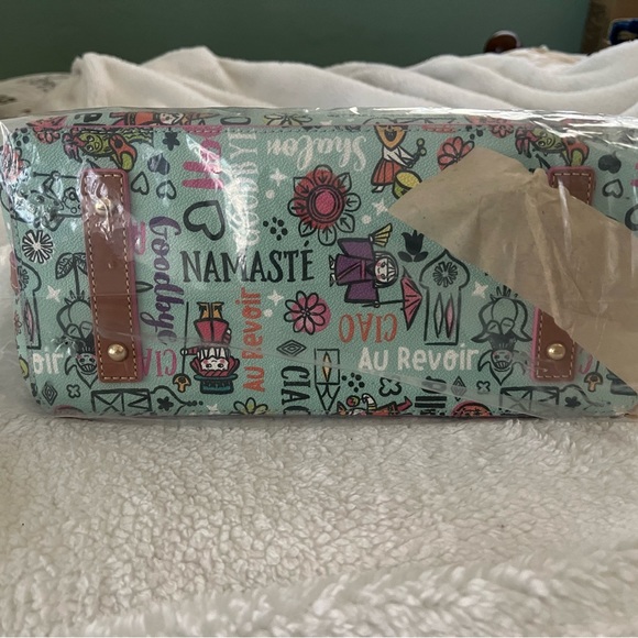 2021 Disney Dooney and Bourke It’s a Small World Tote NWT - Picture 4 of 5